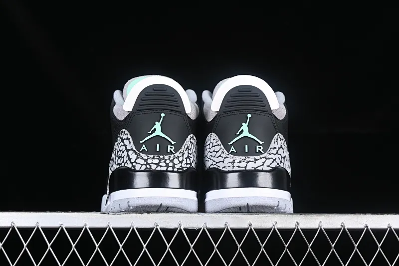 All categories Air Jordan Jordan series basketball shoes Air Jordan 3 foreign trade version Air Jordan 3 "Green Glow" AJ3 Joe 3 black green CT8532-031